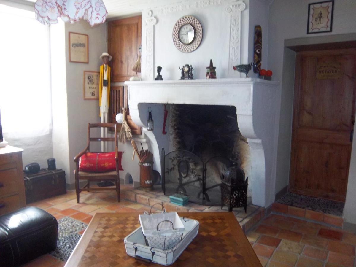 La Girondine Bed & Breakfast Galgon Exterior photo