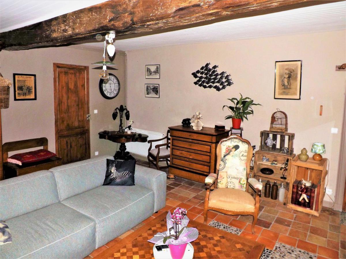 La Girondine Bed & Breakfast Galgon Exterior photo